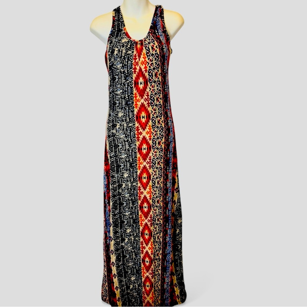 Hot Kiss Women's Maxi Dress - Blue and Red Tribal Pattern